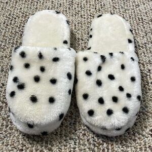 Cozy White and Black Polka Dot Slippers. Size 9-10. NWOT